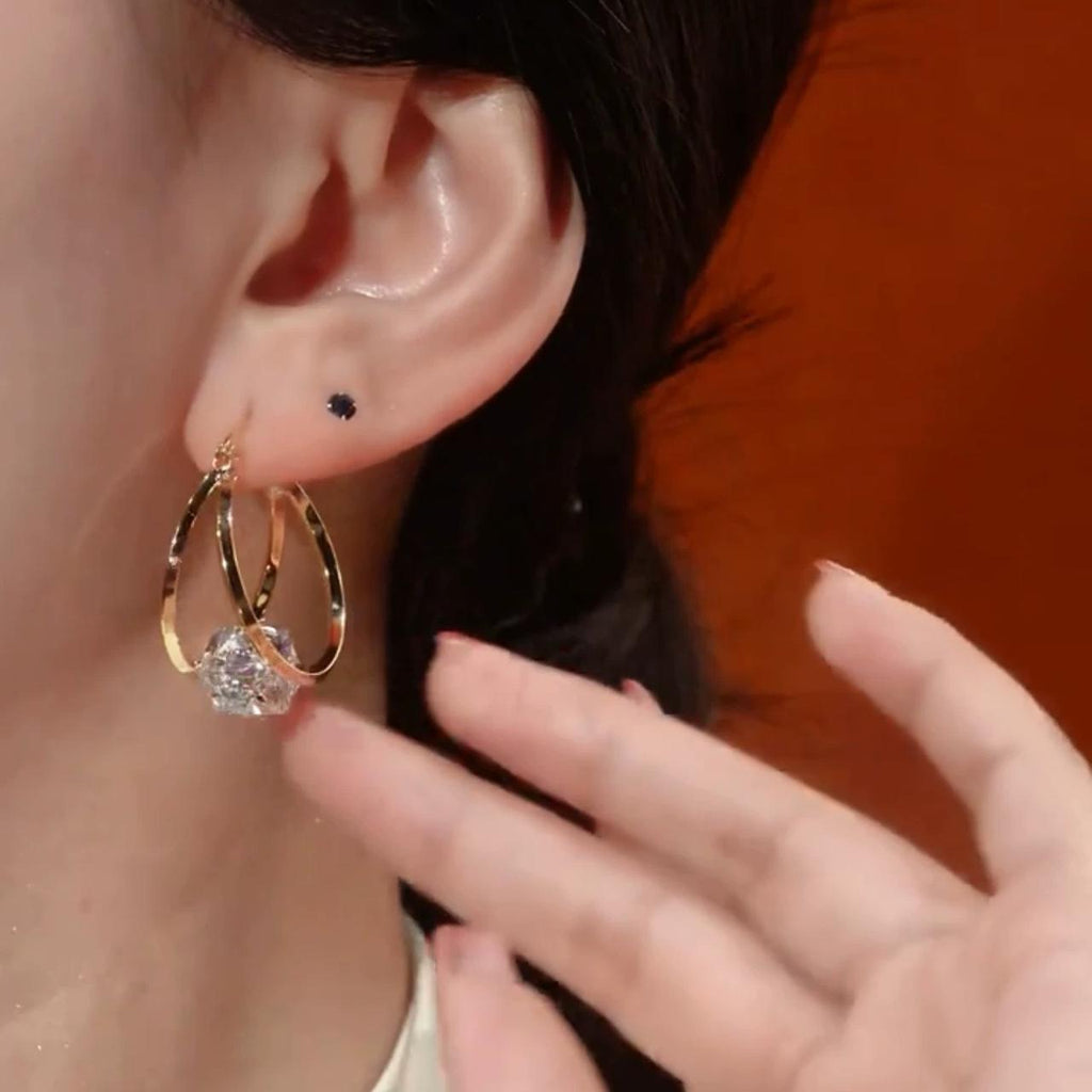 White zircon Earring  (24K GOLD PLATED)